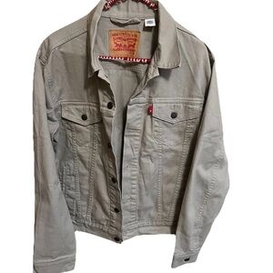 Levi’s Men’s Trucker Jacket 72334‑0022 –M-Khaki – Excellent, Possibly Unworn